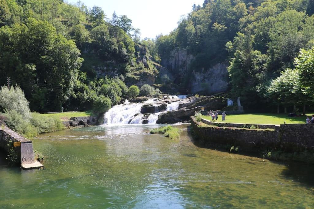 Au Coeur Du Jura, Logement Au Calme Champagnole Dış mekan fotoğraf